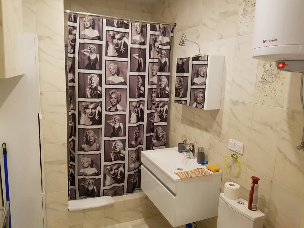 Comfort Apartment On Bogdanivska Street 7B Kiev Dış mekan fotoğraf